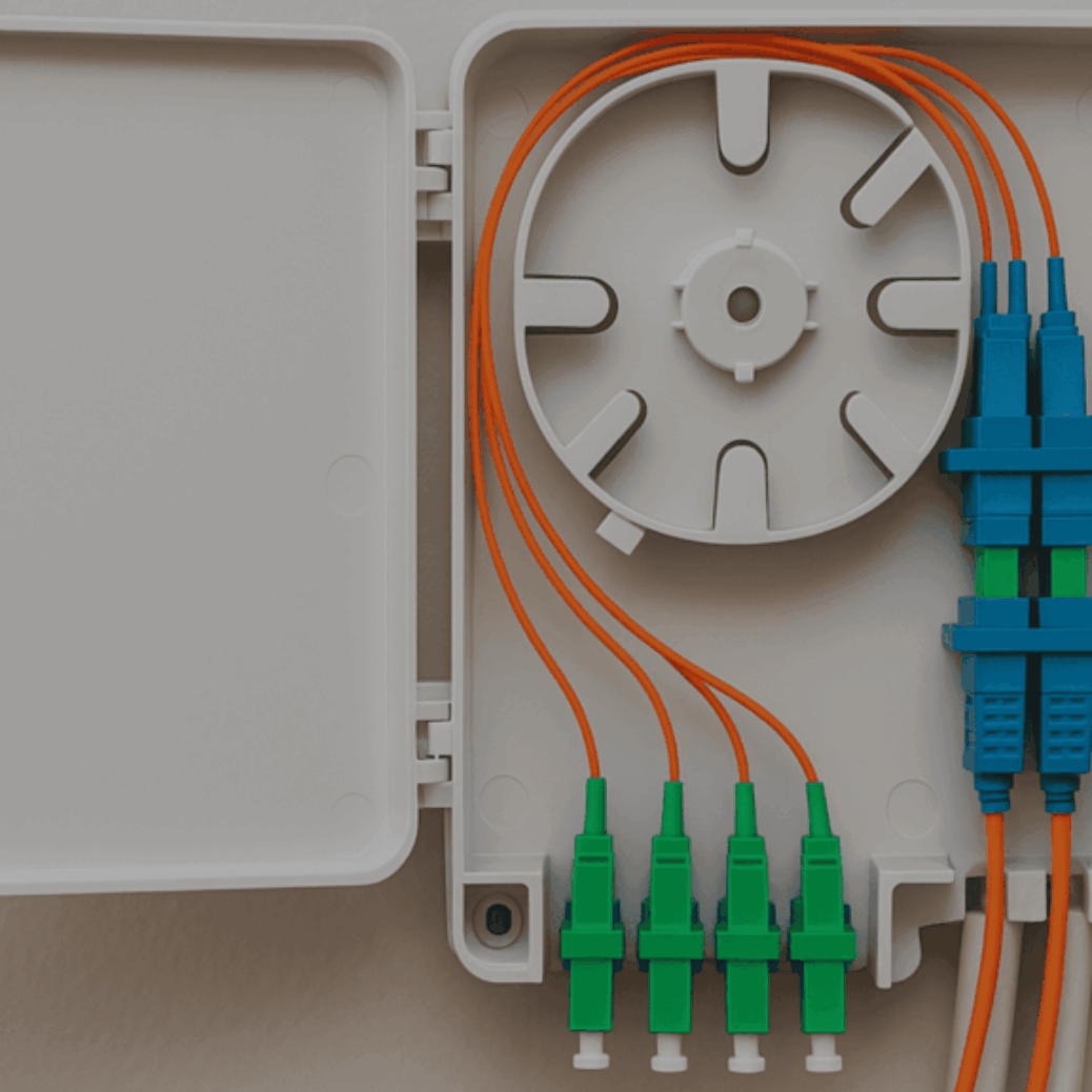 Fiber termination box for clean fiber optic cable installations
